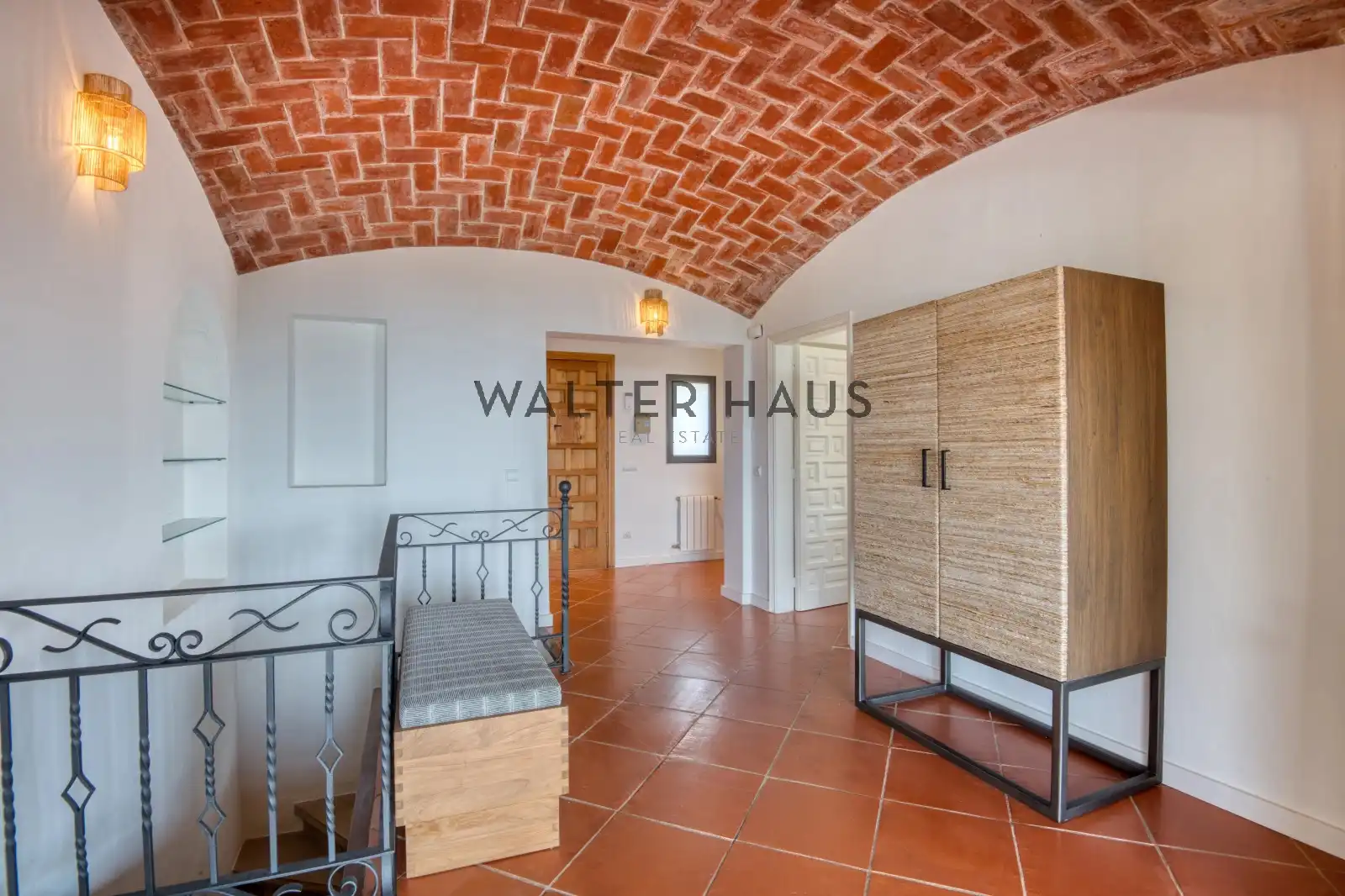 Casa amb terrassa en venda a Avinguda de Vallvanera, imagen 63