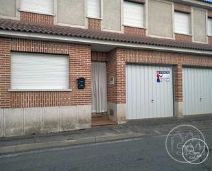 Exterior view of House or chalet for sale in Labajos