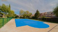 Swimming pool of House or chalet for sale in Villanueva de la Cañada