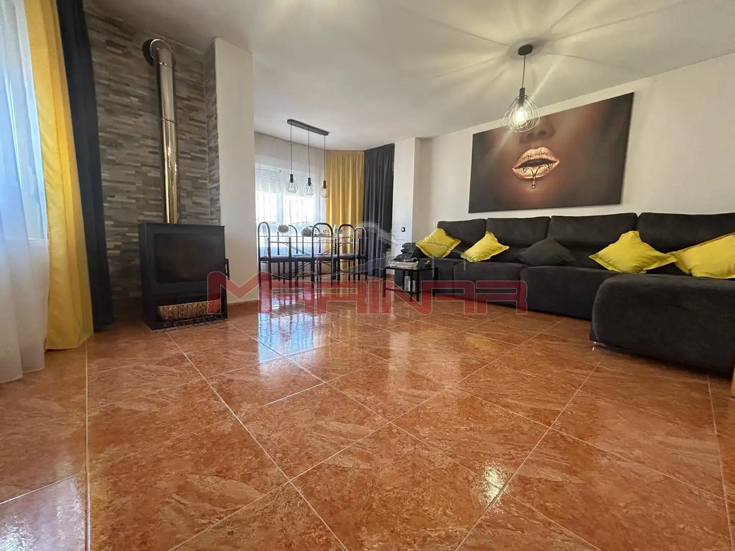 Sala d'estar de Casa adosada en venda en Seseña amb Aire condicionat, Calefacció i Jardí privat