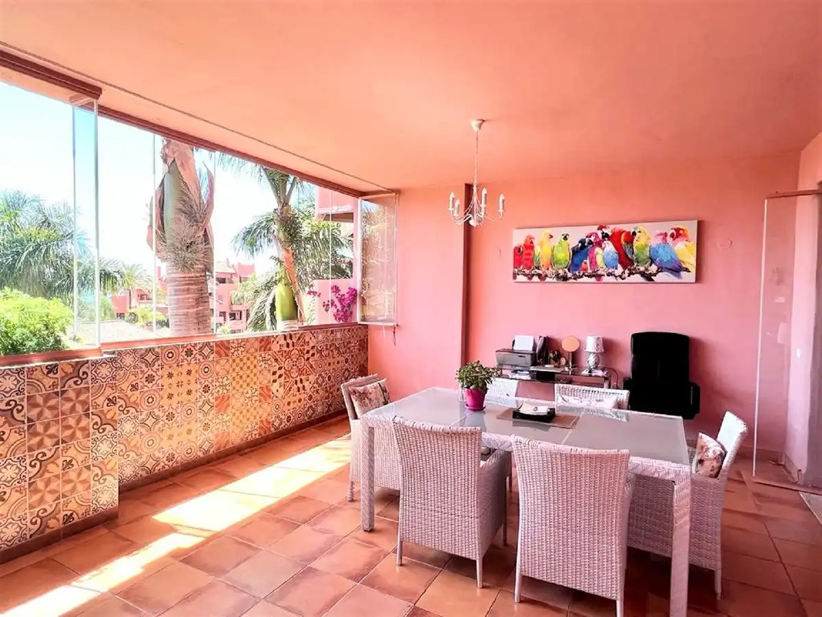 Appartement compact avec piscine à vendre à Selwo