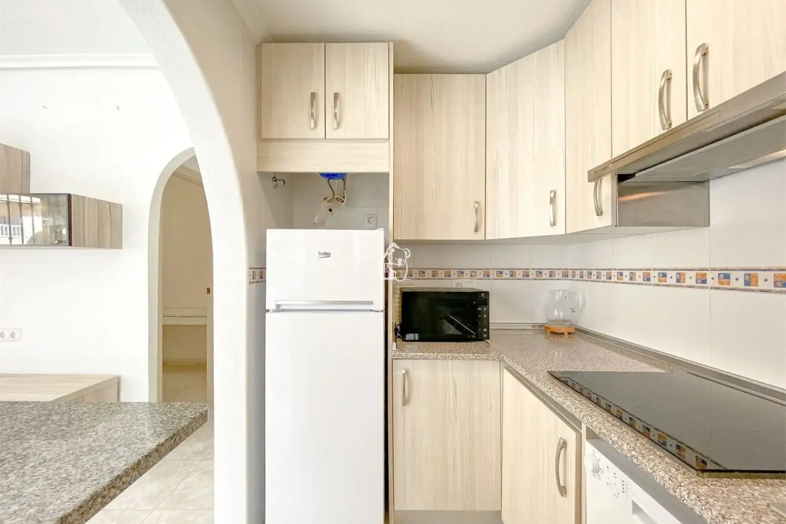 Cuina de Casa adosada en venda en Torrevieja amb Aire condicionat, Jardí privat i Terrassa