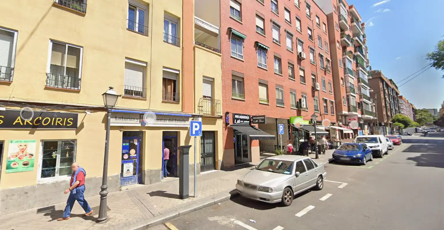 Vista exterior de Casa o xalet en venda en Madrid