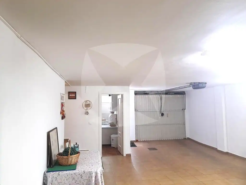 Casa adosada en venda en Badajoz amb Aire condicionat, Terrassa i Piscina