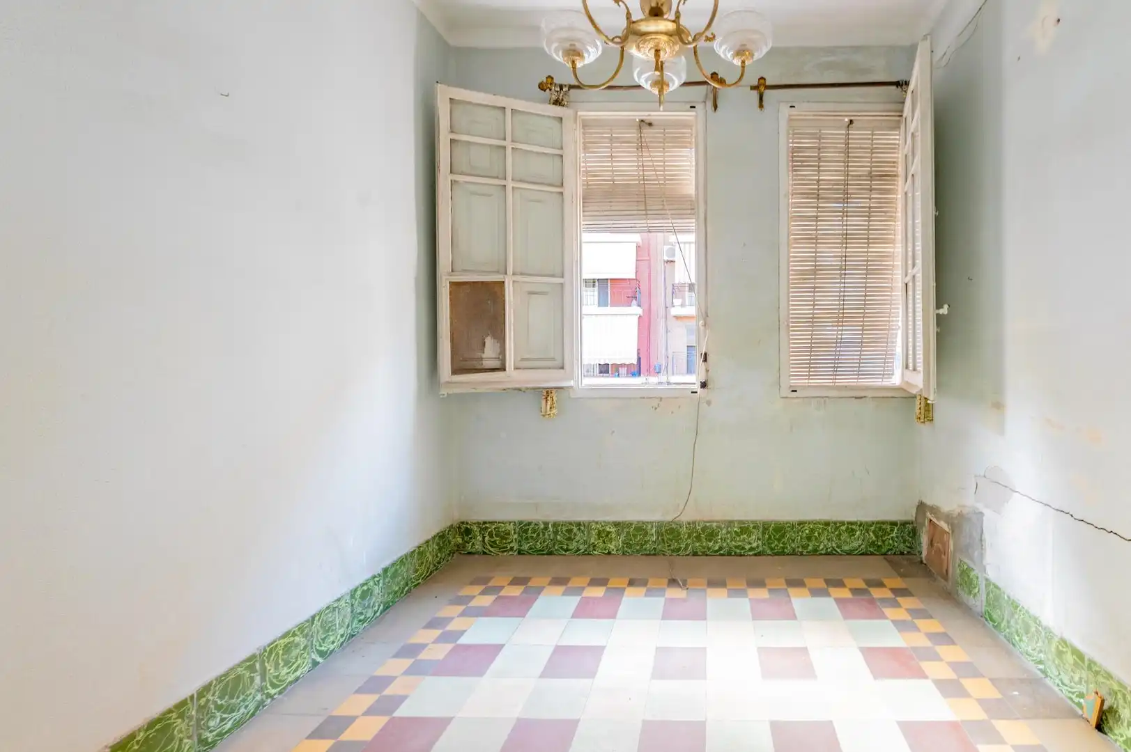 Menjador de Casa o xalet en venda en Valencia amb Jardí privat i Terrassa