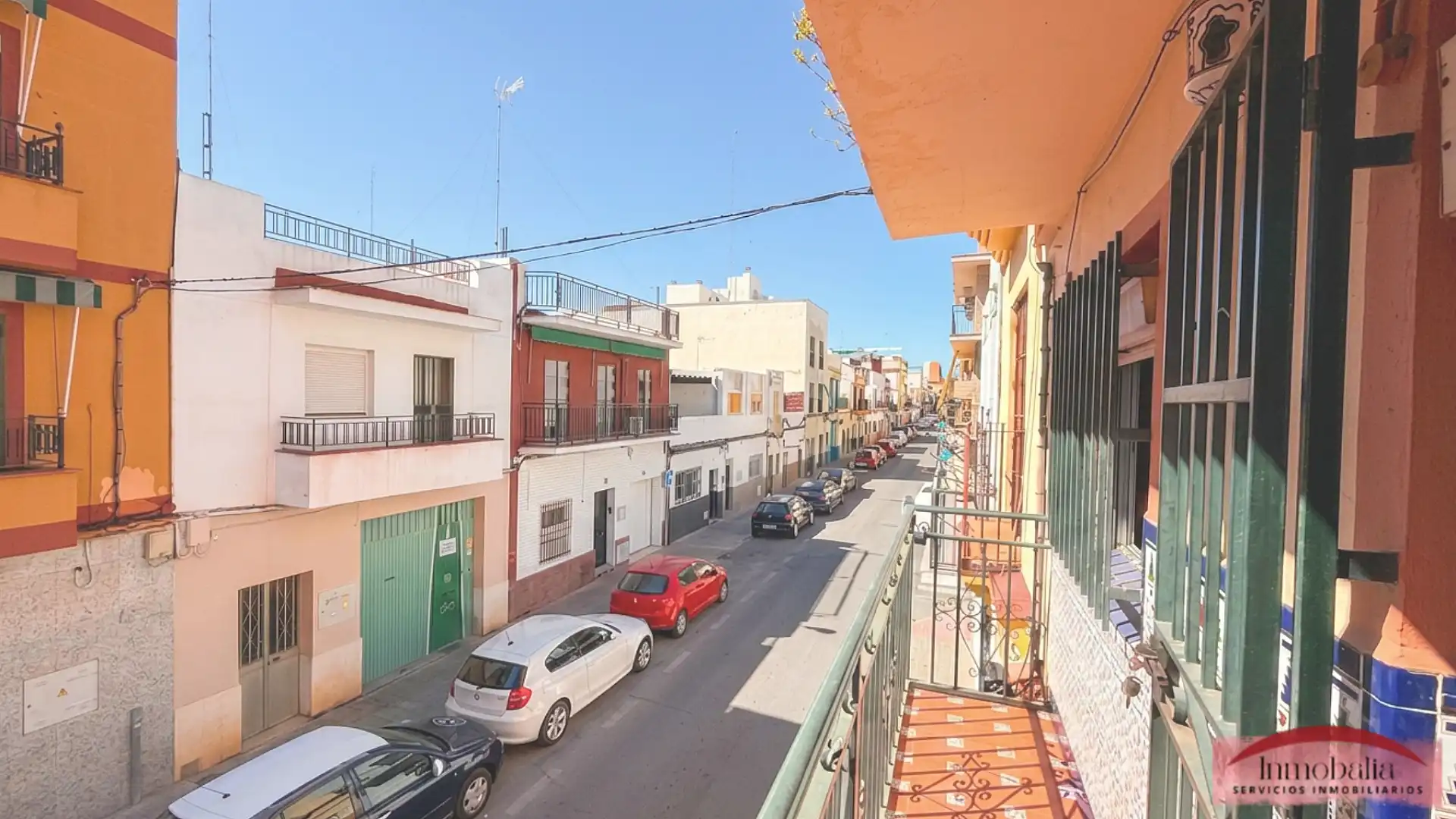 Exterior view of Flat for sale in Sevilla  with Air Conditioner, Terrace and Storage room
