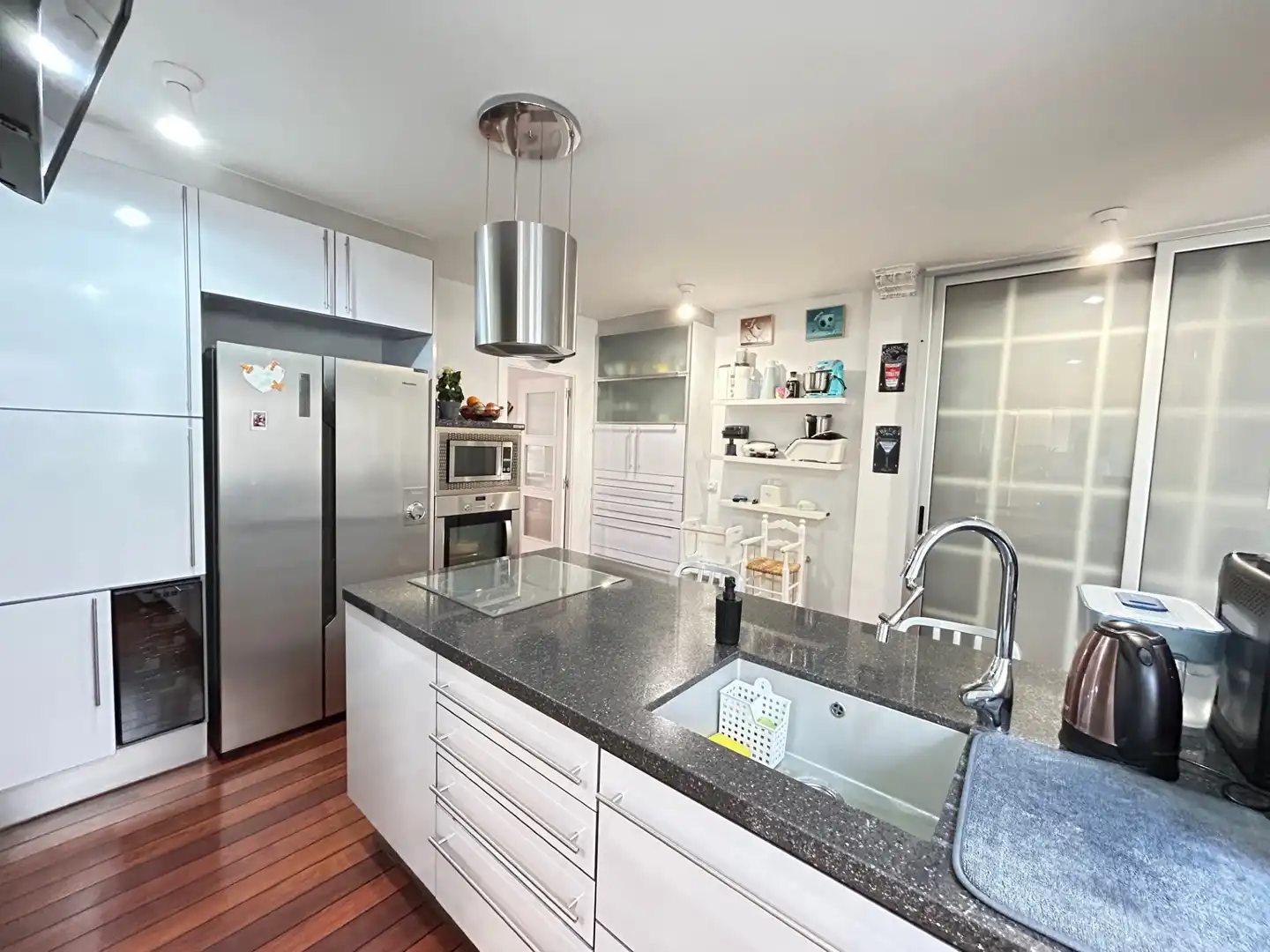 Küche von Maisonette zum Verkauf in Sant Boi de Llobregat mit Klimaanlage, Heizung und Parkett