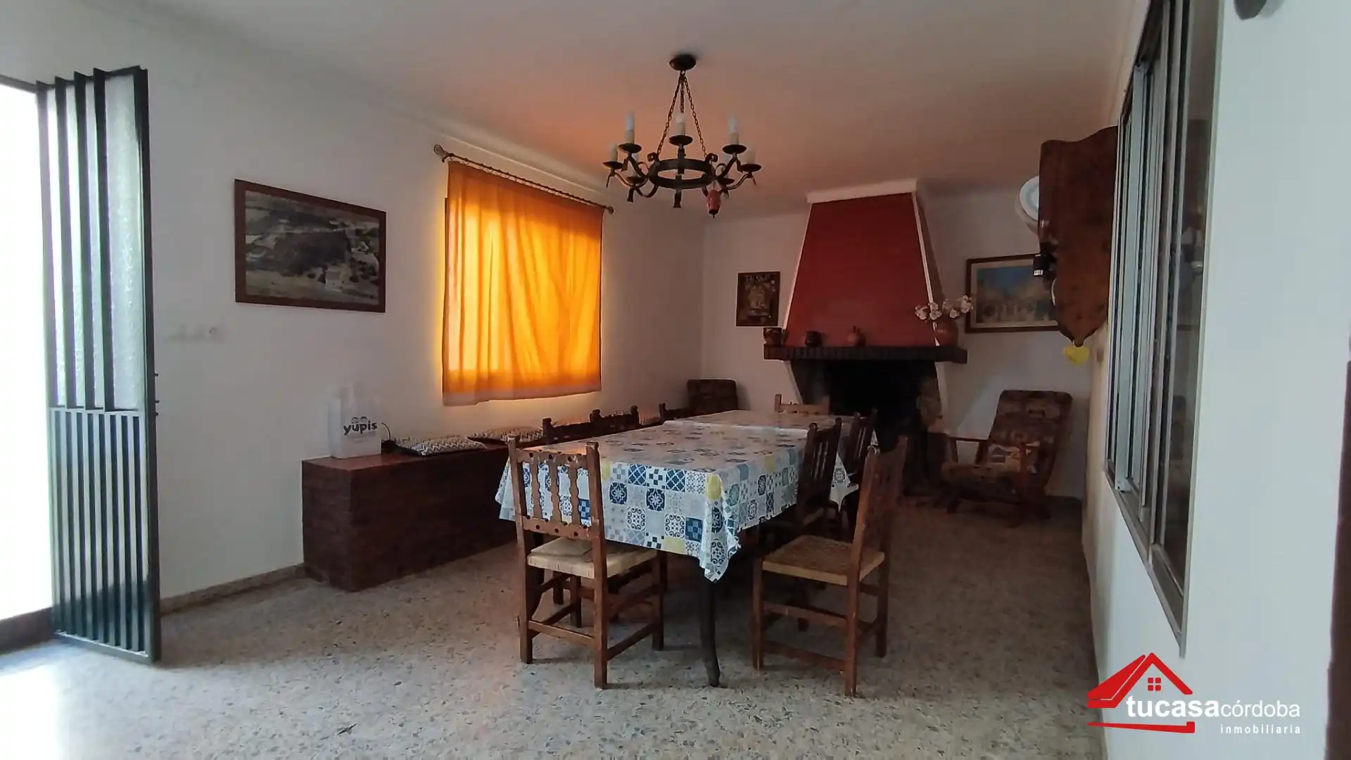Menjador de Finca rústica en venda en Posadas amb Aire condicionat