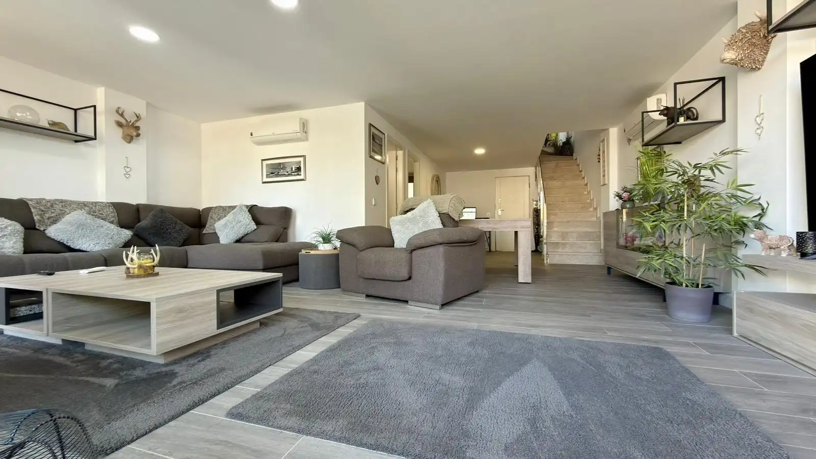 Wohnzimmer von Maisonette zum Verkauf in Finestrat mit Klimaanlage, Heizung und Privatgarten