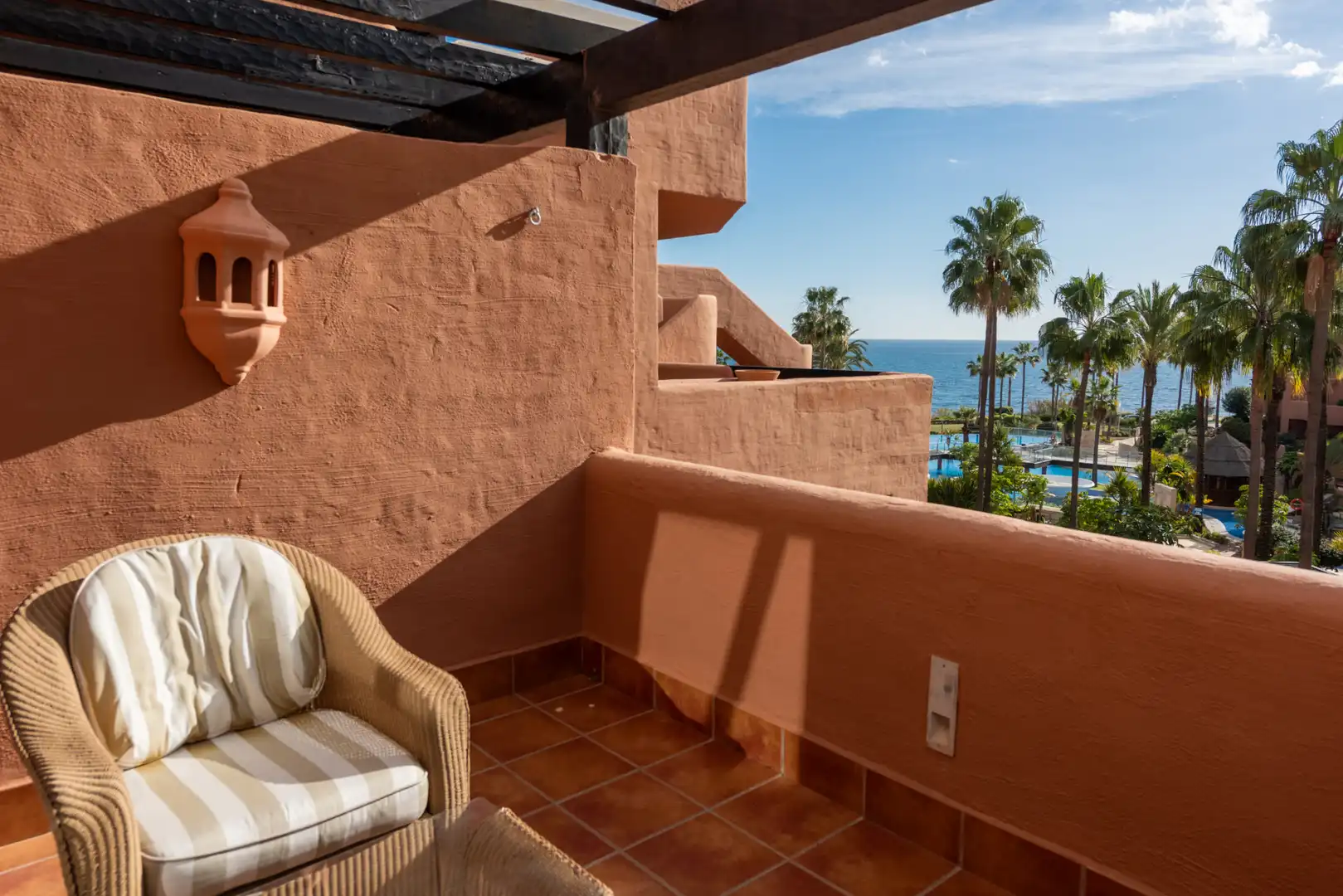 Terrassa de Apartament en venda en Estepona amb Aire condicionat, Terrassa i Piscina