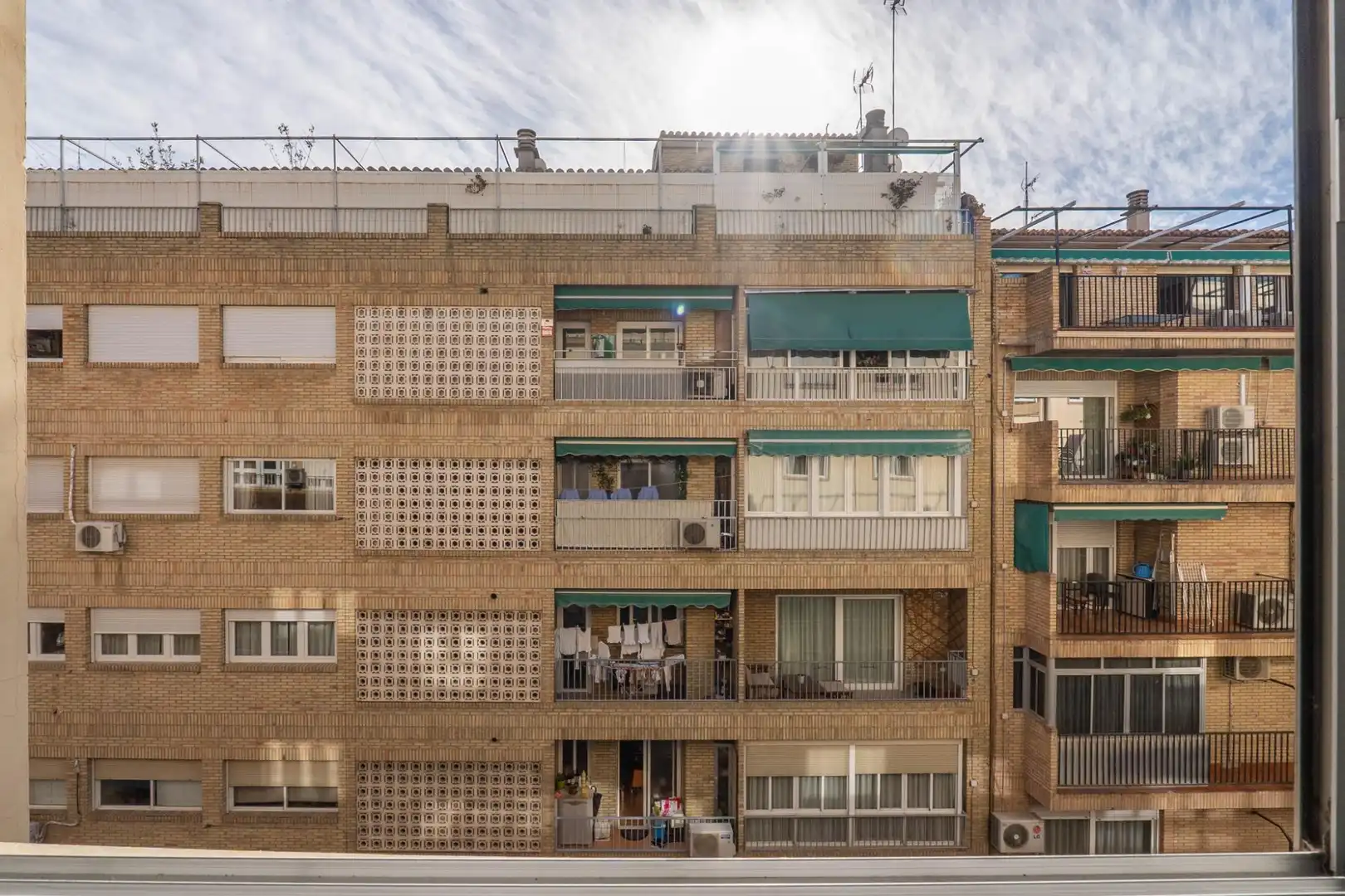 Vista exterior de Piso en venta en Granada