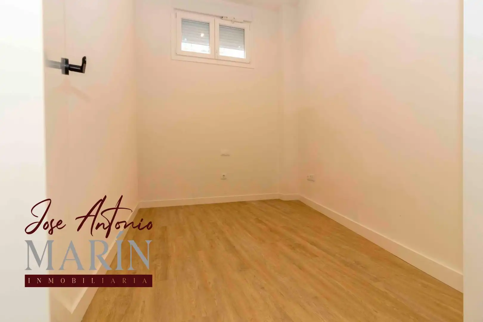 Dormitori de Apartament en venda en Badajoz amb Aire condicionat