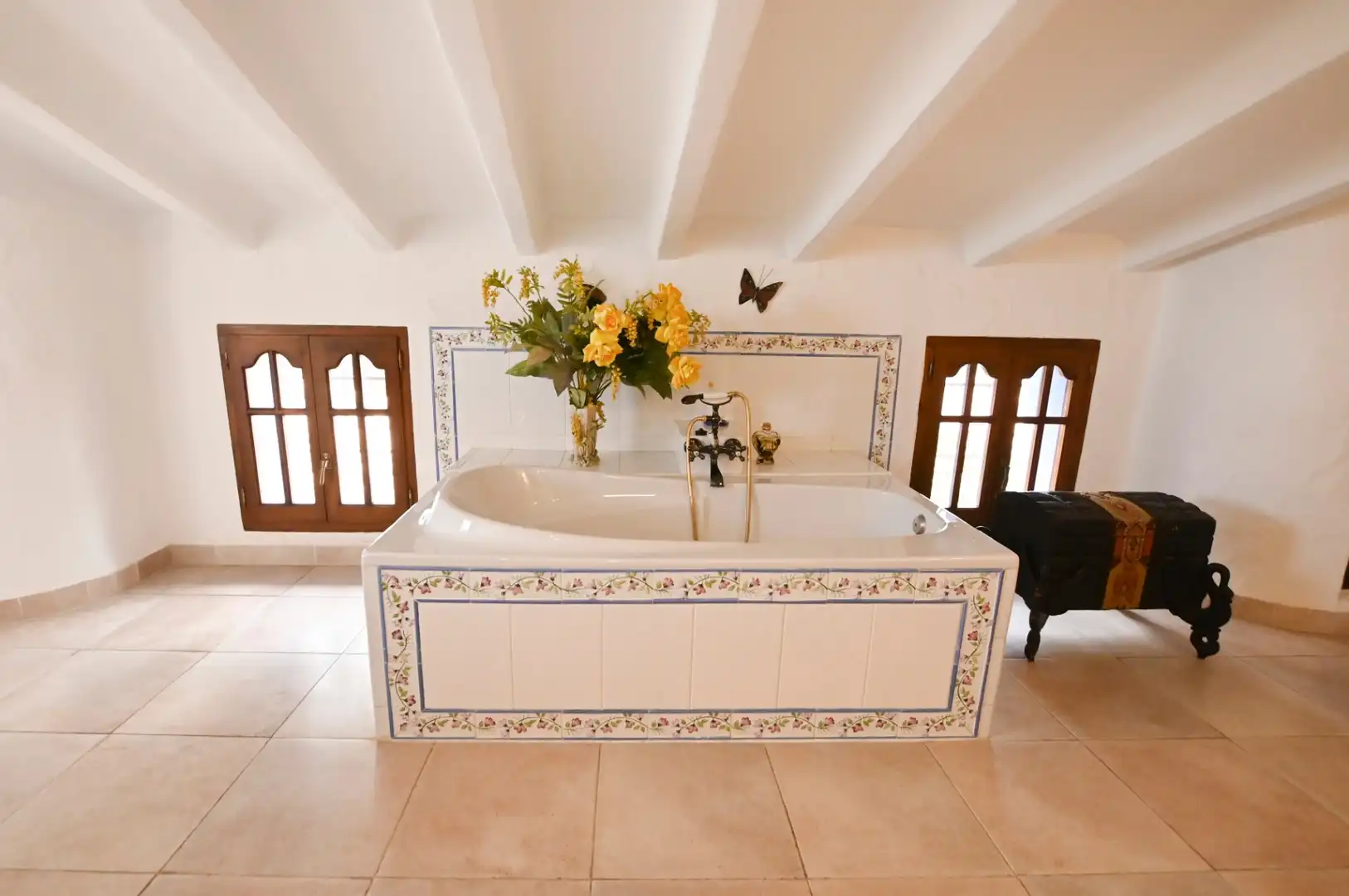 Country homes for sale in Canuta