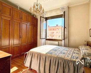 Bedroom of Flat for sale in Bilbao   with Heating