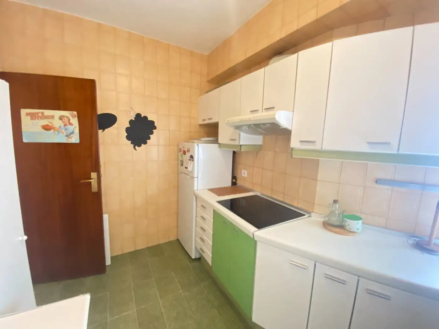 Kitchen of Flat for rent in Madrid  with Air Conditioner, Heating and Private garden