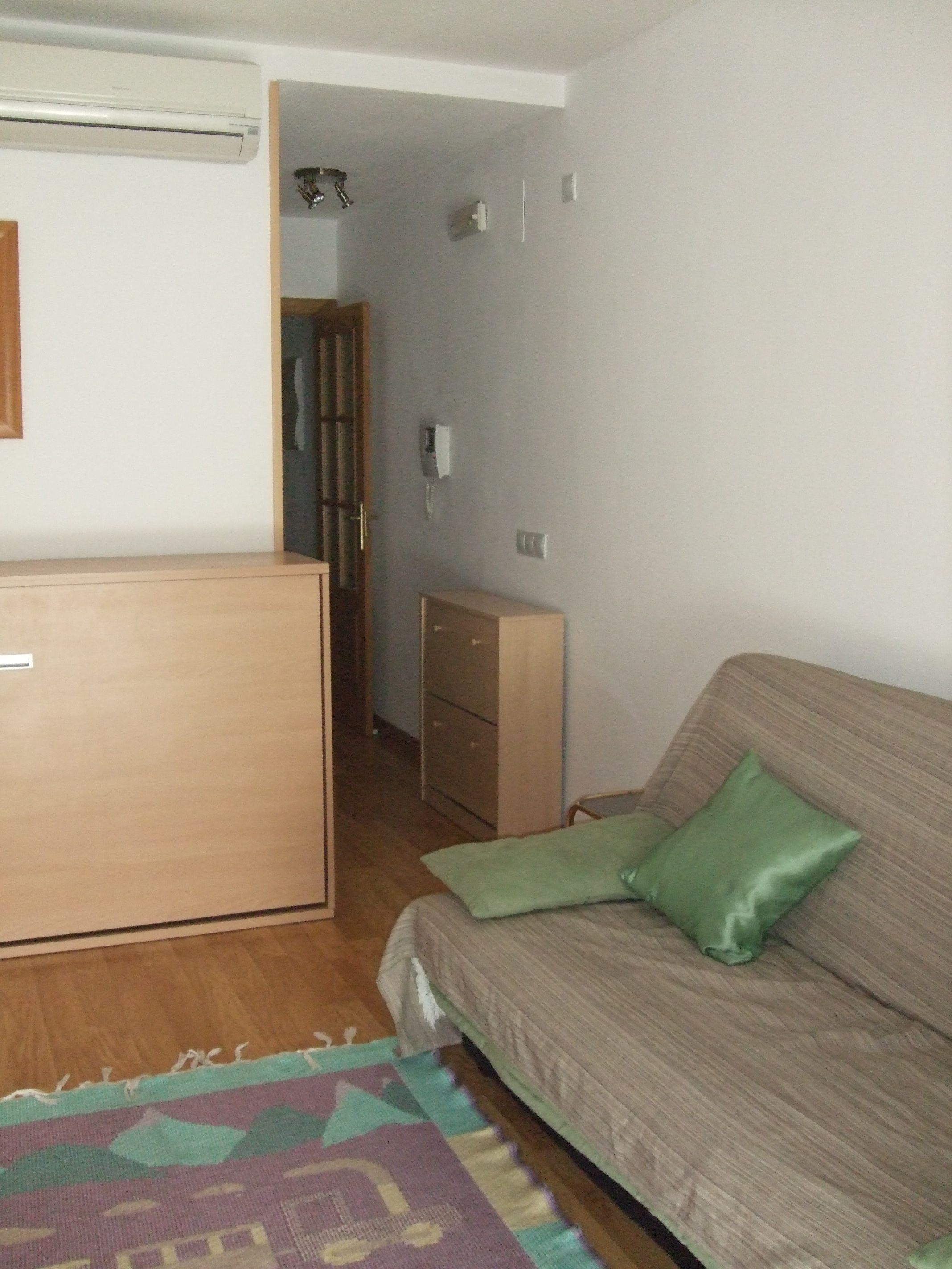 Estudio de alquiler en Calle Huertos, El Perchel