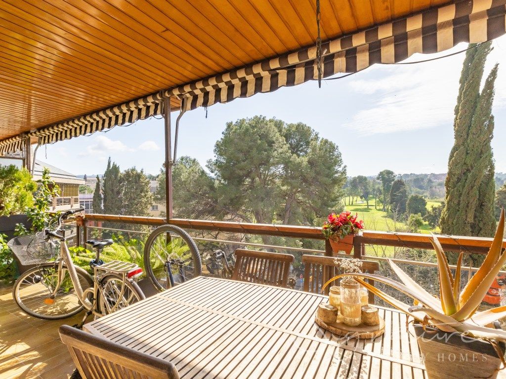 Terrassa de Àtic en venda en Sant Cugat del Vallès amb Aire condicionat