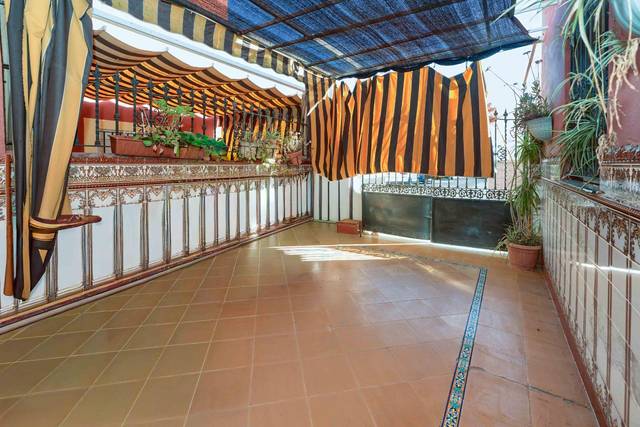 Casa adosada en Venta en Calle FARMACEUTICO M ACAL en Centro