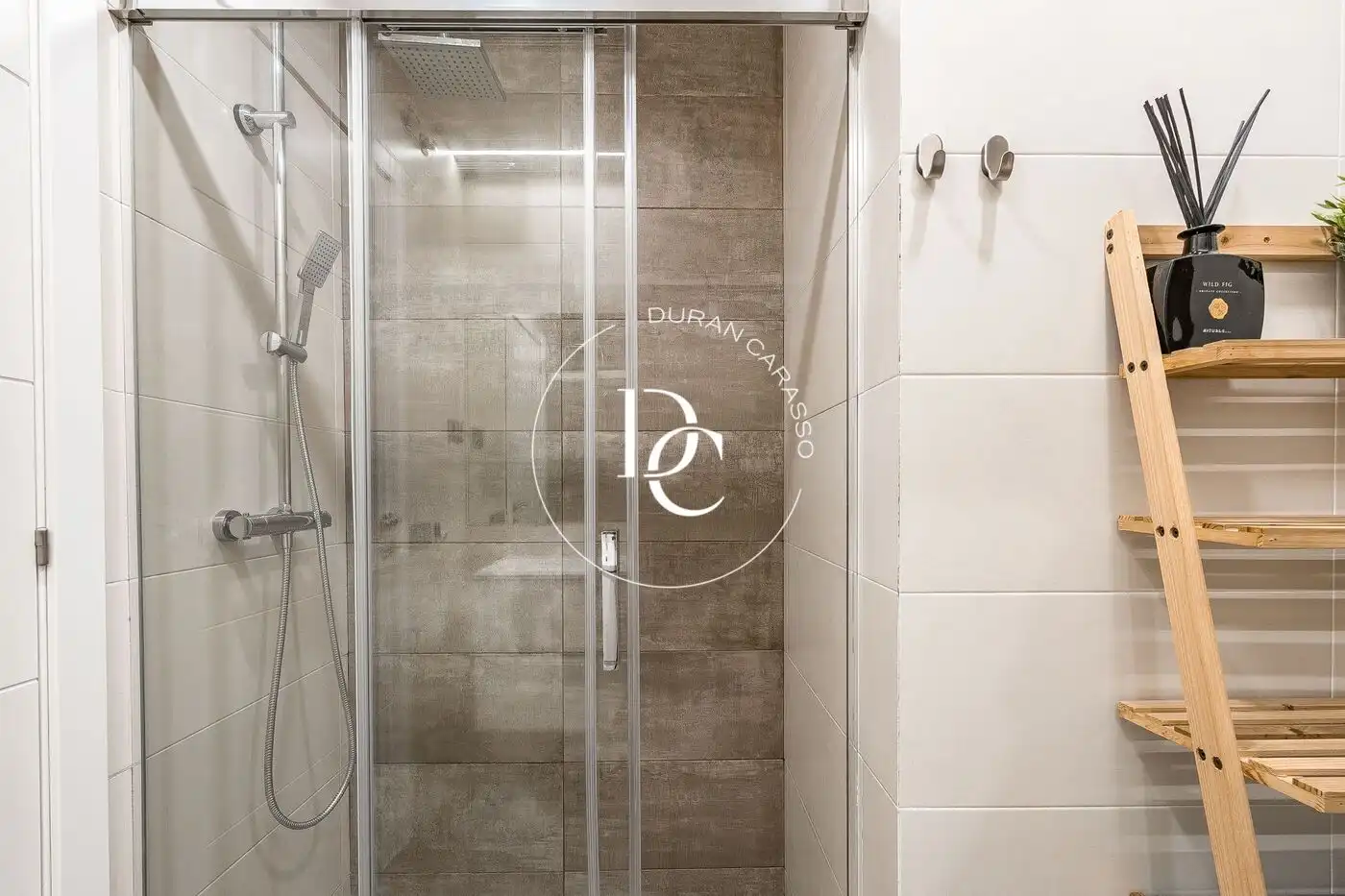 Baño de Piso en venta en Barcelona con Aire acondicionado, Calefacción y Amueblado
