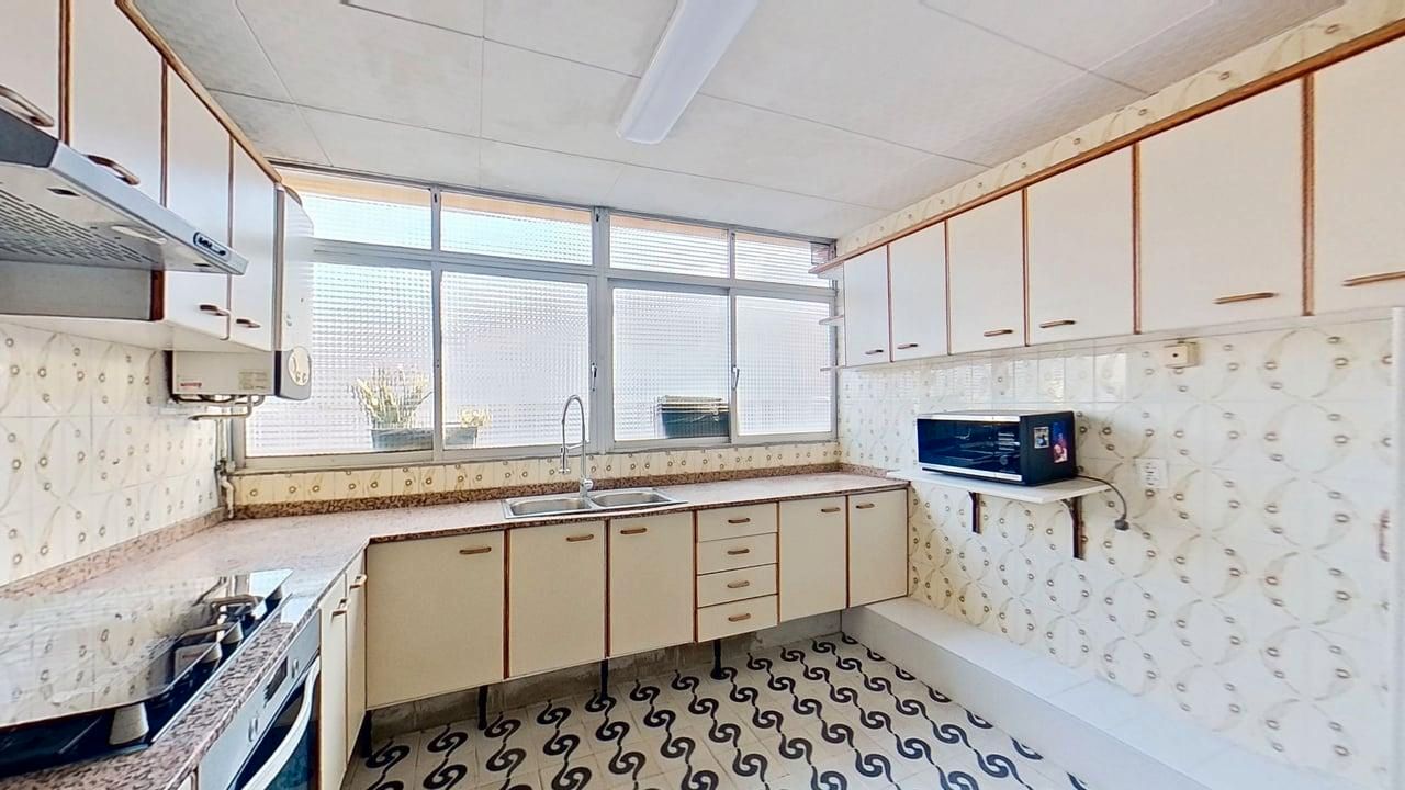 Cuina de Dúplex en venda en  Barcelona Capital amb Calefacció i Terrassa