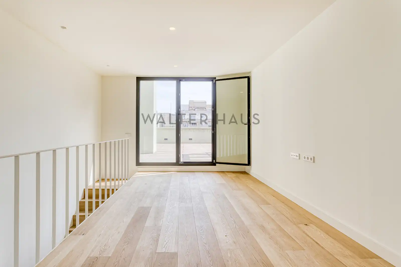 Penthouse with terrace for sale in Carrer de Pau Claris, imagen 23