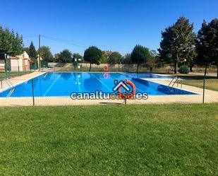 Swimming pool of House or chalet for sale in Rioja