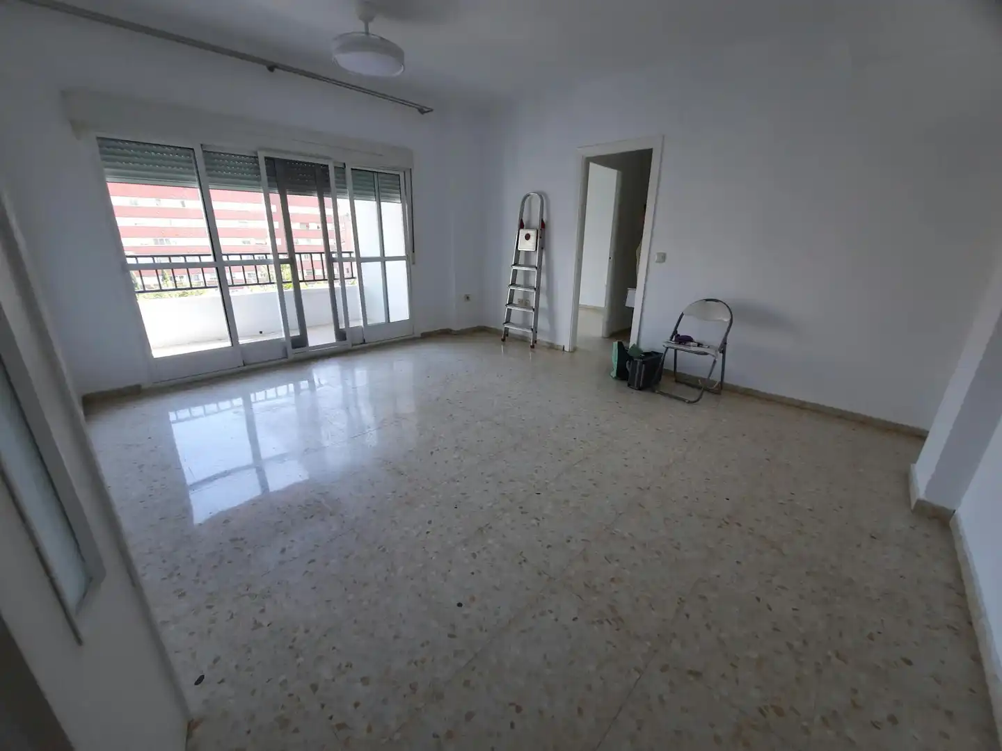 Vista exterior de Apartamento de alquiler en Ciudad Jardín