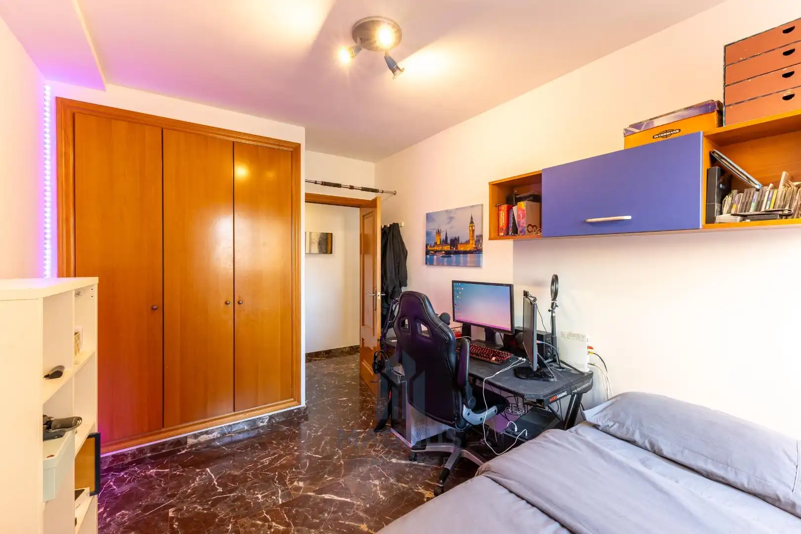Habitación de Piso en venta en Valencia con Aire acondicionado, Calefacción y Balcón