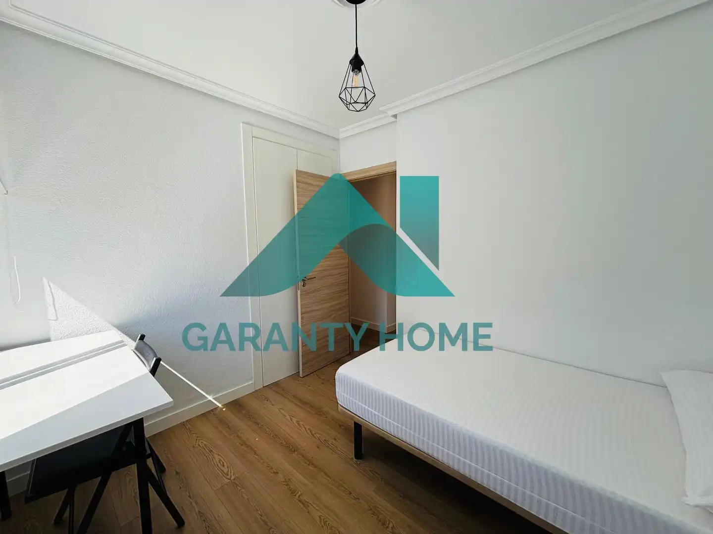 Bedroom of Flat for rent in Cáceres  with Air Conditioner and Furnished