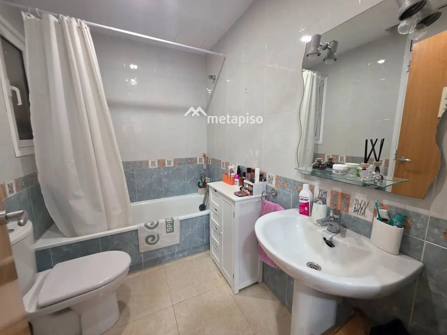 Baño de Piso en venta en La Pobla de Montornès   con Calefacción y Terraza