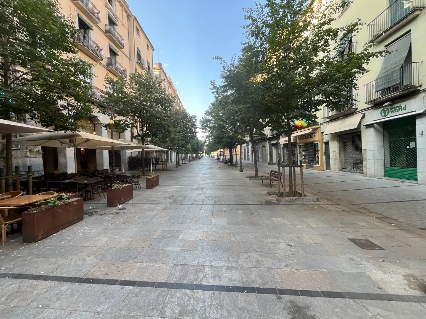 Außenansicht von Geschaftsraum zur Miete in Girona