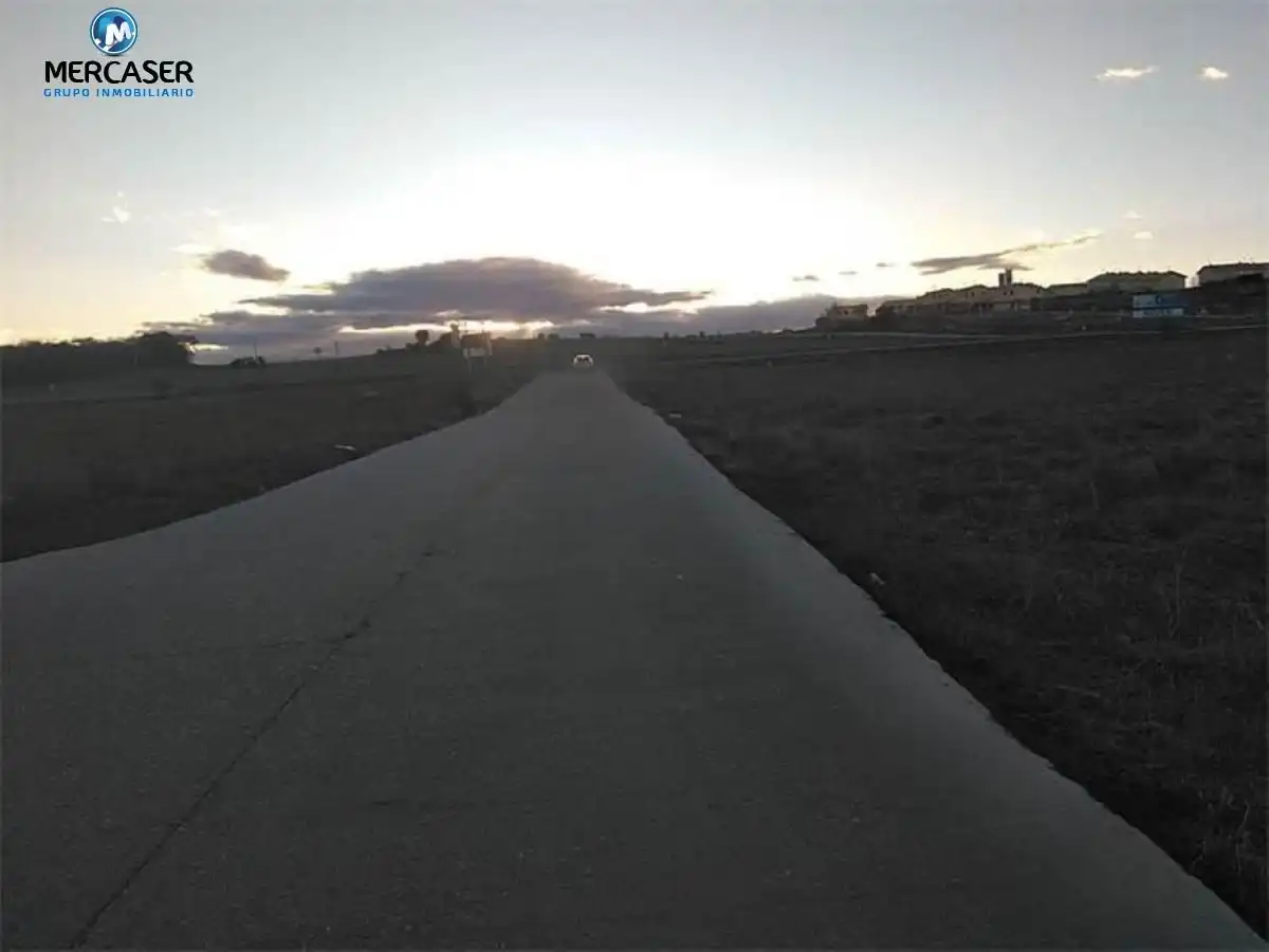 Terreny residencial en venda a Sector SECTOR S U-10 POLÍGONO, imagen 3