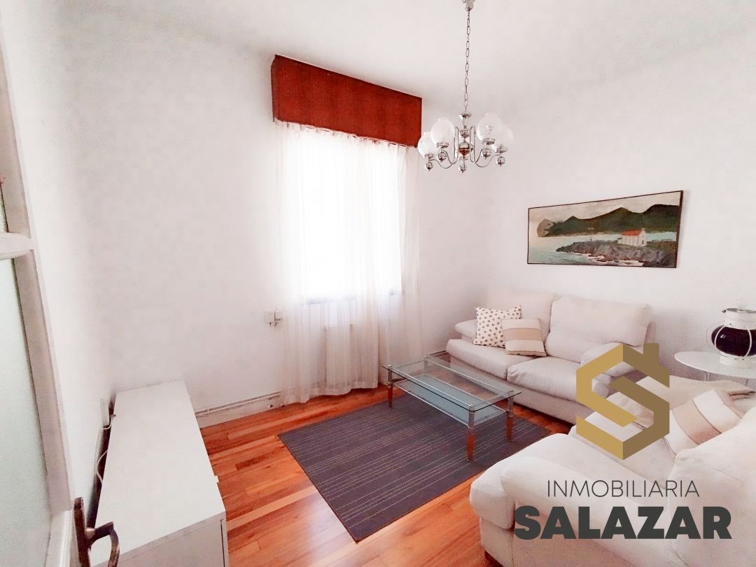 Dormitori de Pis de lloguer en Bilbao  amb Calefacció i Microones