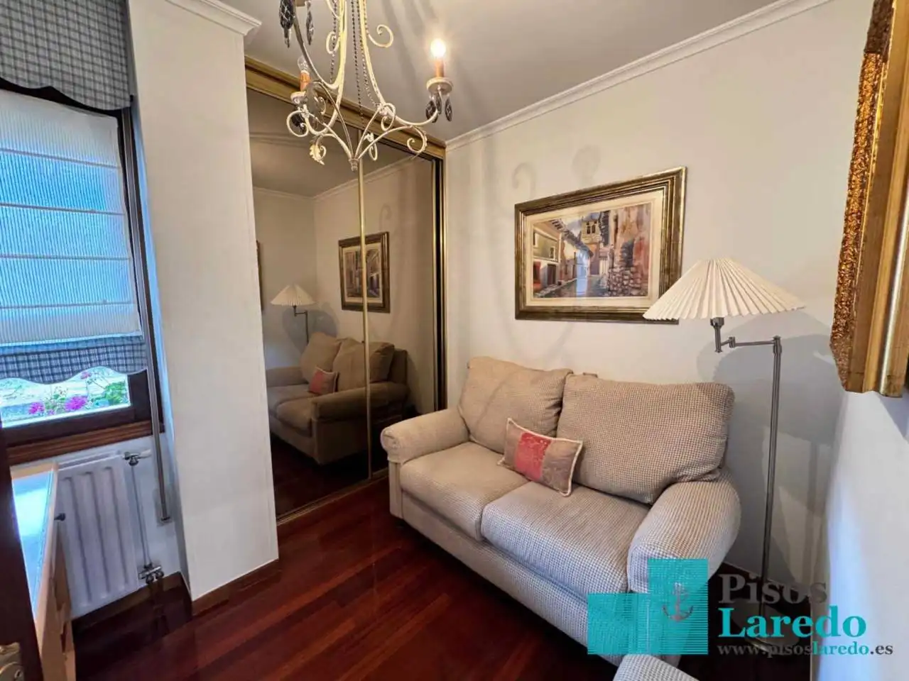 Flat for rent in Calle Marqués de Valdecilla, 8, Centro