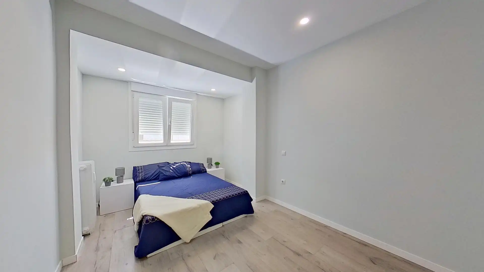 Habitación de Piso en venta en Madrid con Calefacción