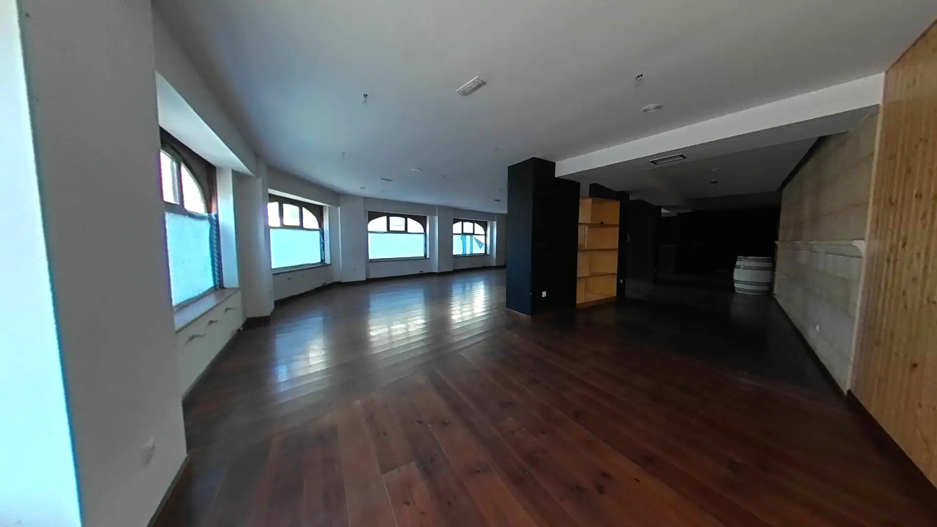 Local en venta en Pradoluengo