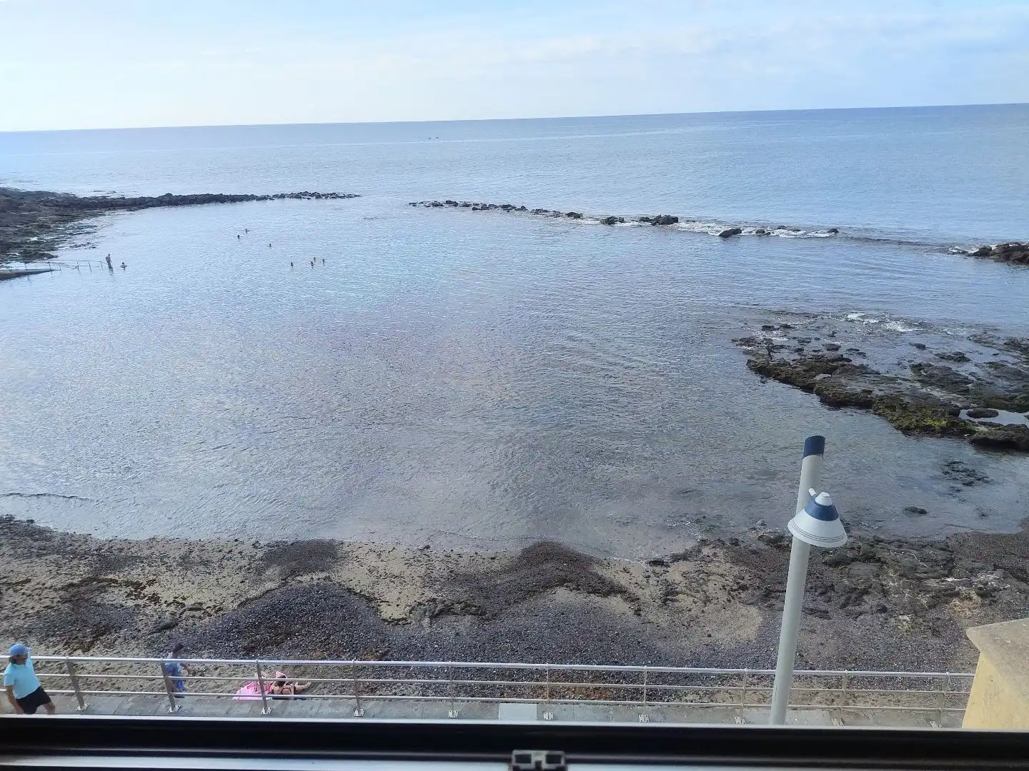 Vista exterior de Àtic de lloguer en Agüimes amb Aire condicionat, Moblat i Rentadora