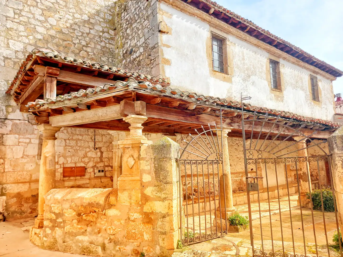 Casa adosada en venda a Calle la Iglesia, 6, Puentedura