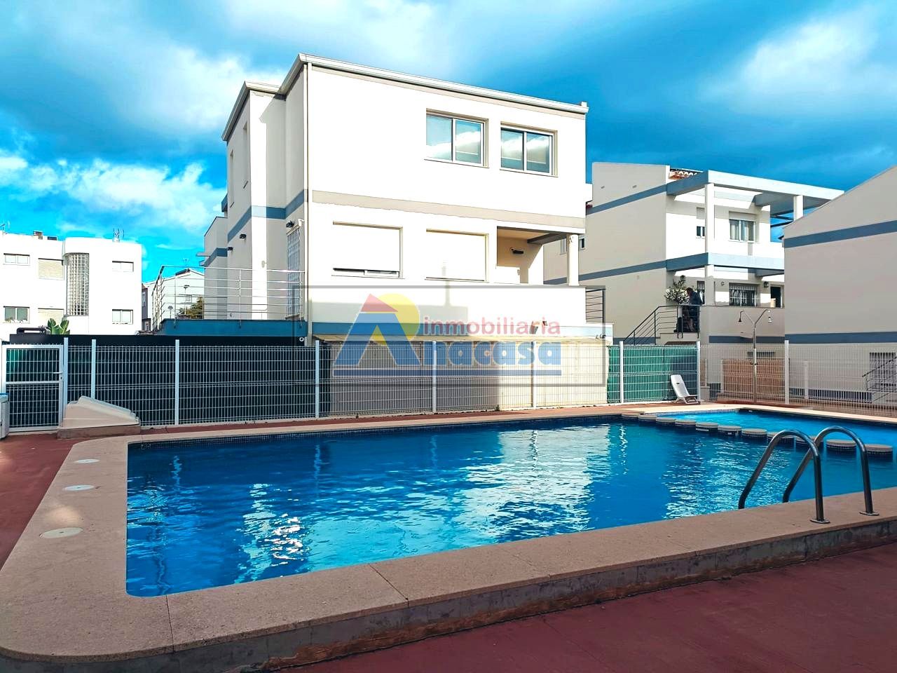 Swimming pool of Single-family semi-detached for sale in Oliva  with Air Conditioner, Terrace and Community pool