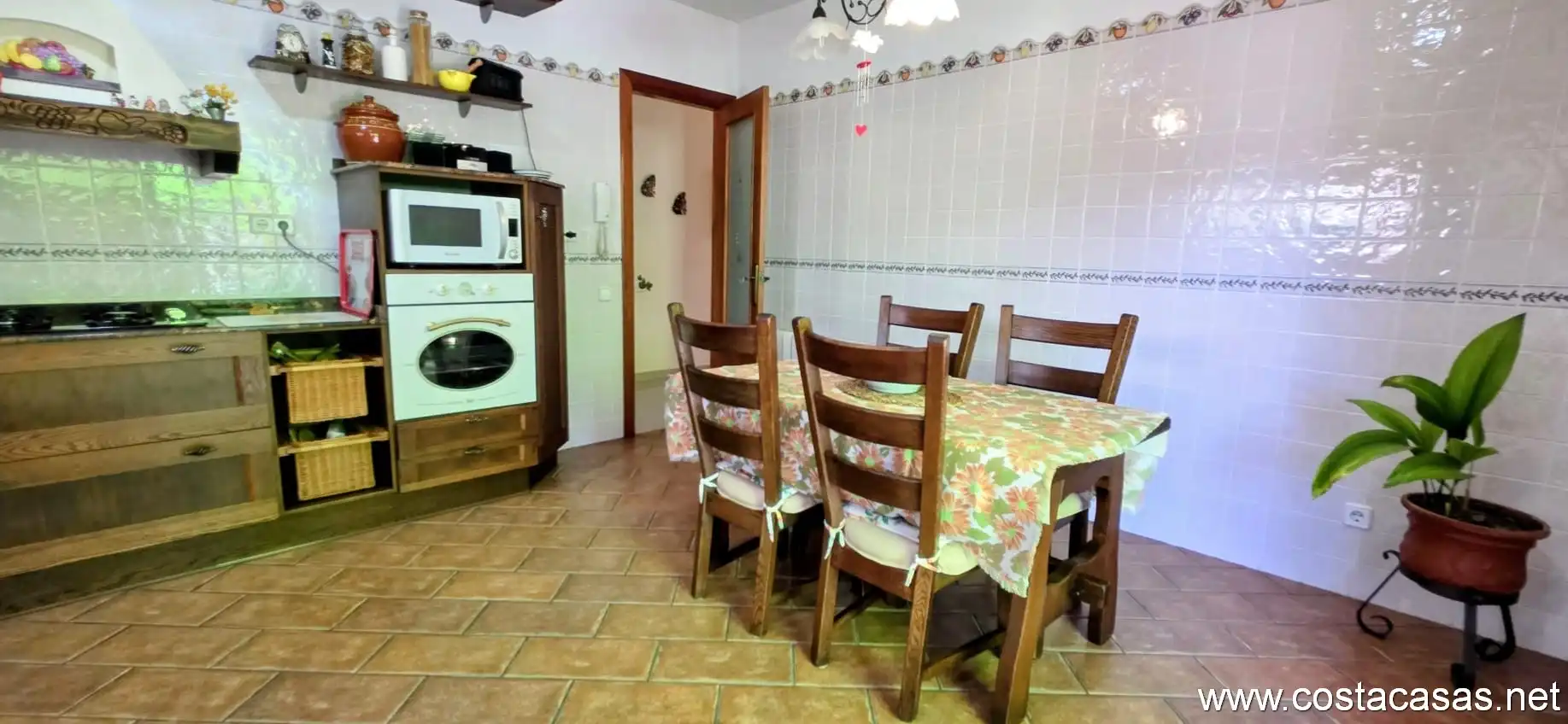 Cocina de Casa o chalet en venta en Castellví de Rosanes con Calefacción, Jardín privado y Terraza
