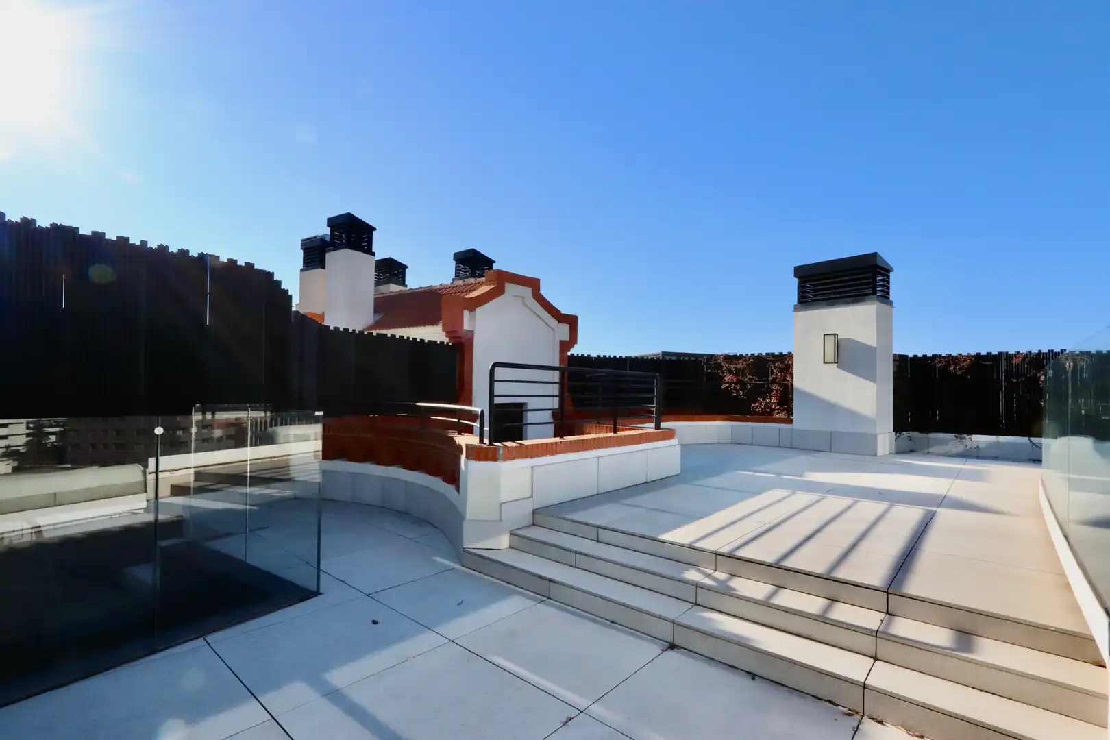 Terraza de Ático en venta en Madrid con Aire acondicionado, Calefacción y Jardín privado