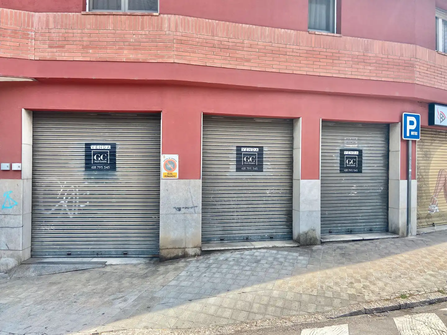 Locale commerciale in vendita a Eixample - Horta Capallera, imagen 2