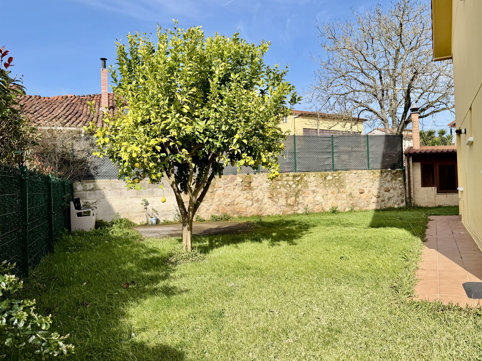 Jardí de Casa adosada en venda en Penagos amb Calefacció, Jardí privat i Terrassa
