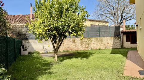 Foto 3 de Casa adosada en venda a Sobarzo - Calle Rotizas, 6, Penagos, Cantabria