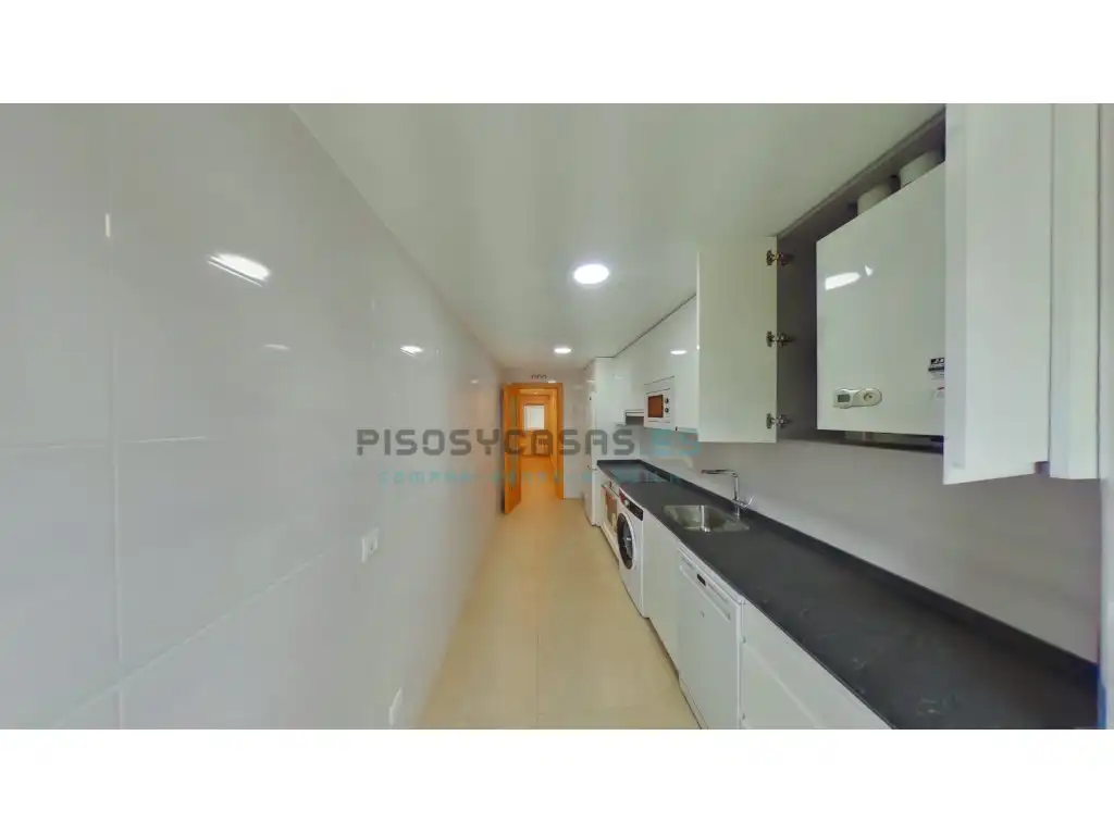 Kitchen of Flat for sale in Tauste  with Air Conditioner, Oven and Washing machine
