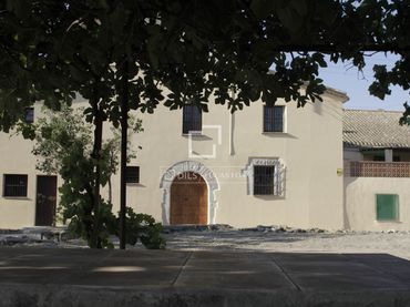 Casa rústica con jardín en venta en Castellet i la Gornal