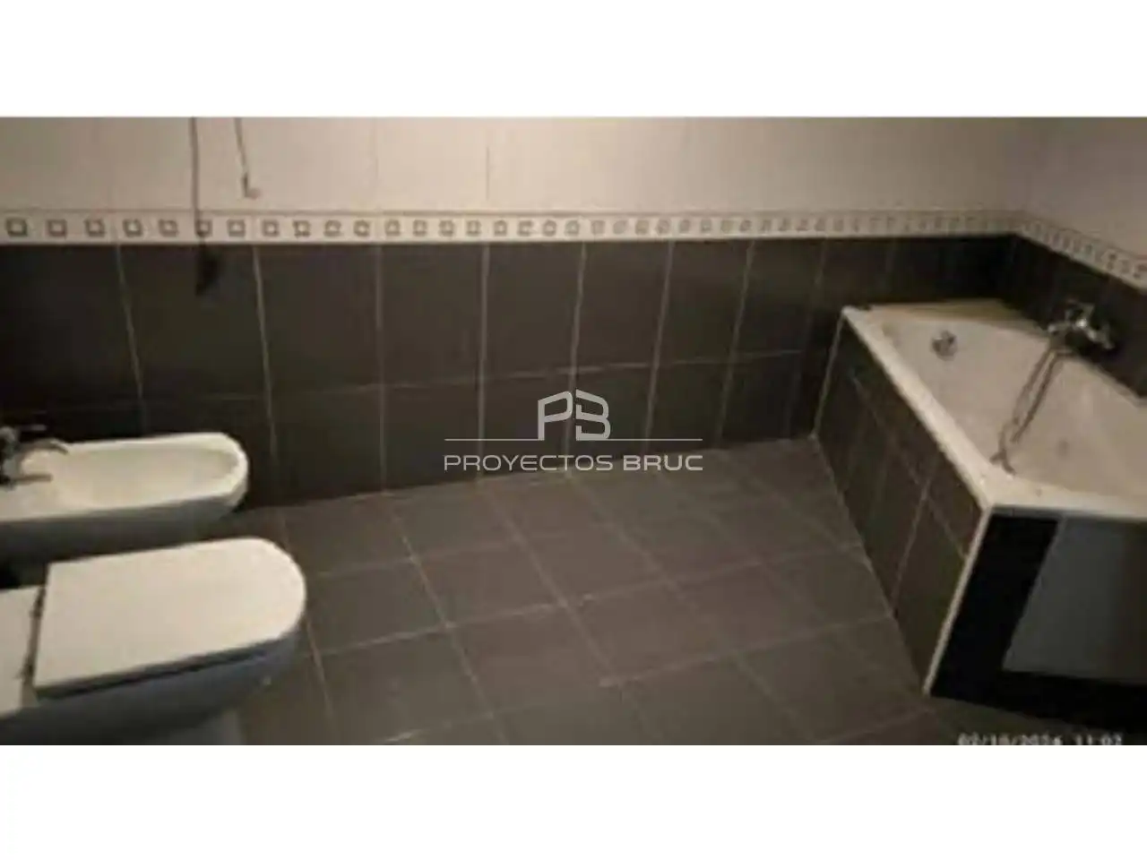Bathroom of Flat for sale in Corbera de Llobregat, Barcelona