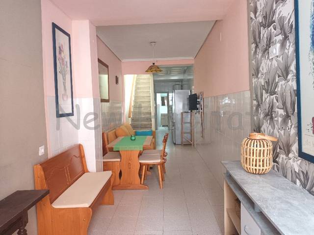 Casa adosada en Venta en Centro