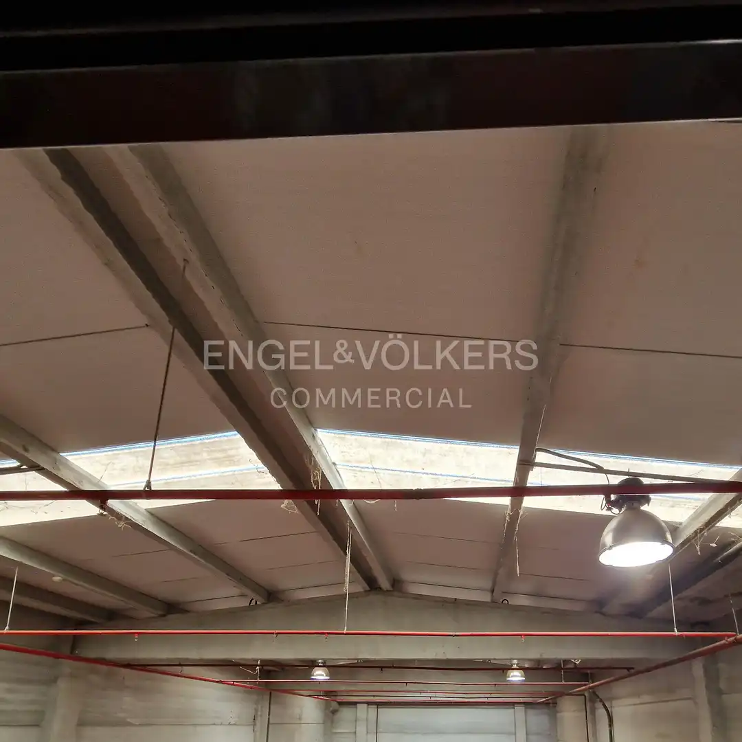 Nave industrial en venta en Sant Andreu de la Barca, imagen 4