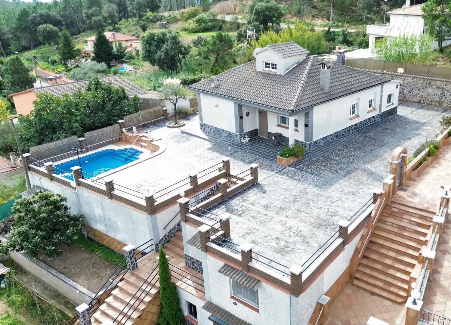 Vista exterior de Casa o xalet en venda en Riudarenes amb Aire condicionat, Terrassa i Piscina